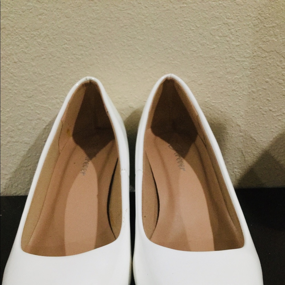White band new heels